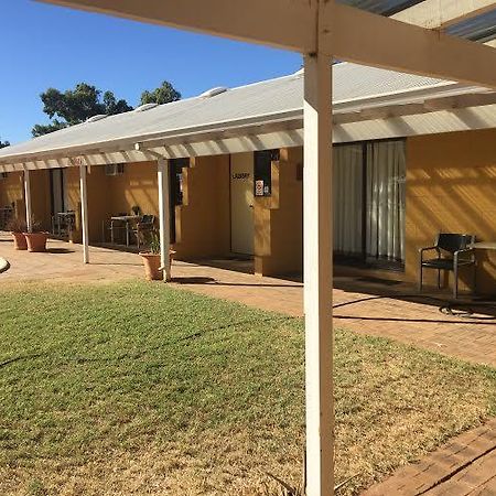 Carnarvon Caravan Park Buitenkant foto