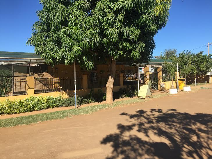 Carnarvon Caravan Park Buitenkant foto
