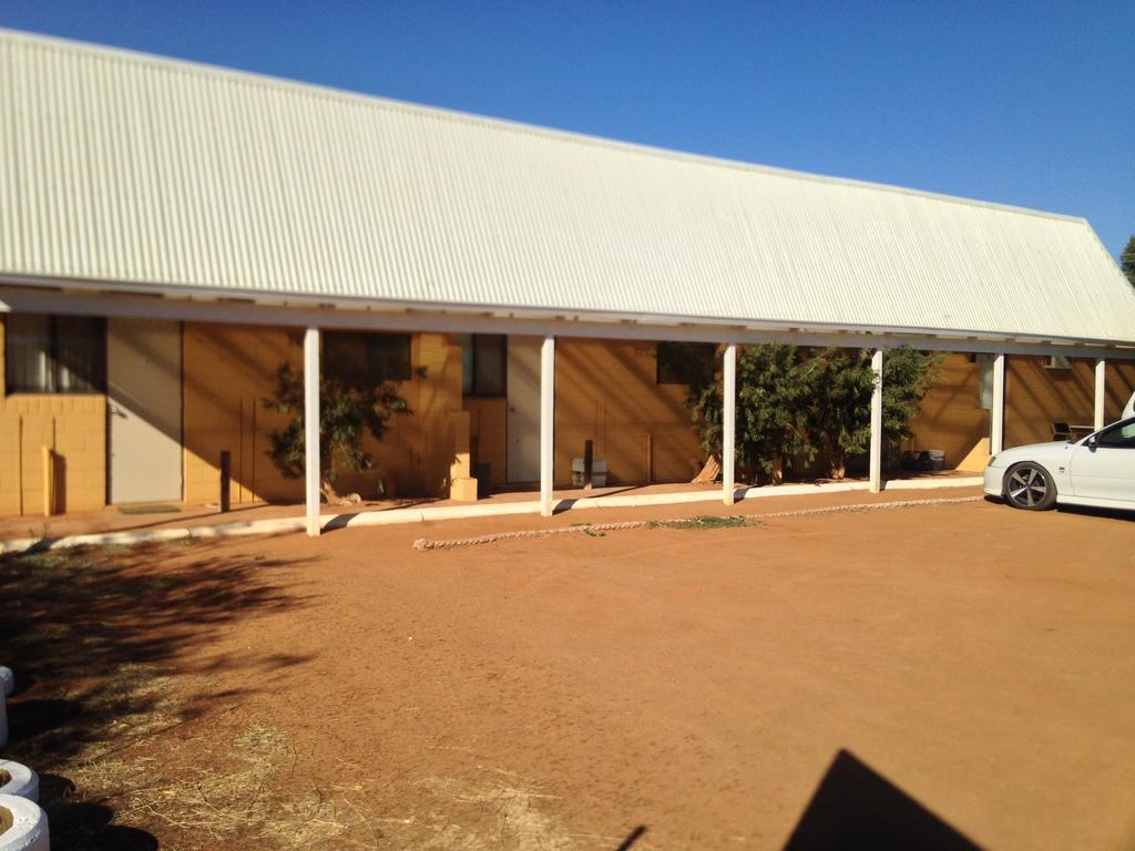 Carnarvon Caravan Park Buitenkant foto