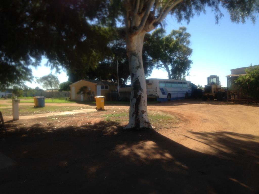 Carnarvon Caravan Park Buitenkant foto